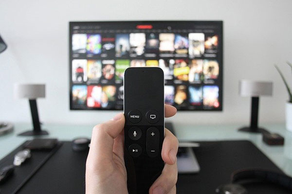Streaming TV am Smart TV-Gerät | Foto: StockSnap, pixabay.com, Pixabay License